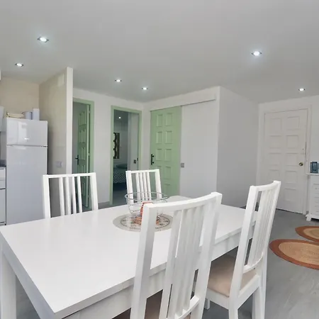 Superbe T3 Face A La - Terrasse - *