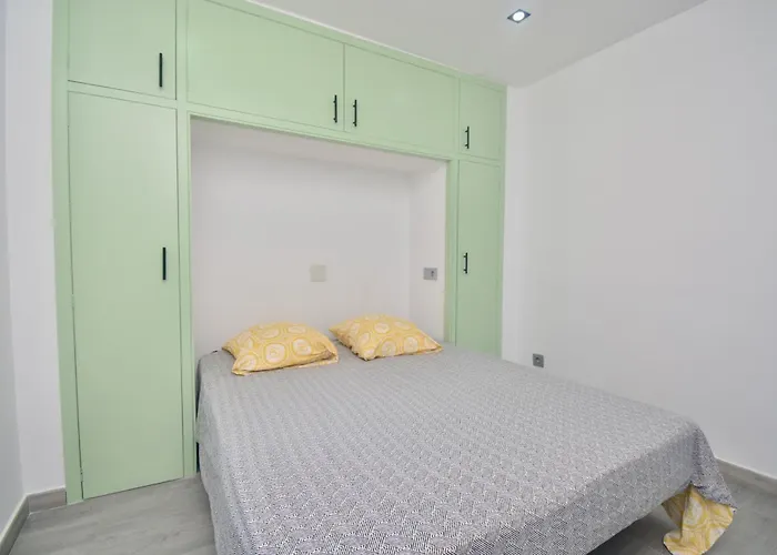 Superbe T3 Face A La - Terrasse -