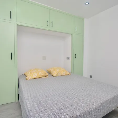 Superbe T3 Face A La - Terrasse -