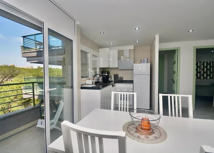 Superbe T3 Face A La - Terrasse -